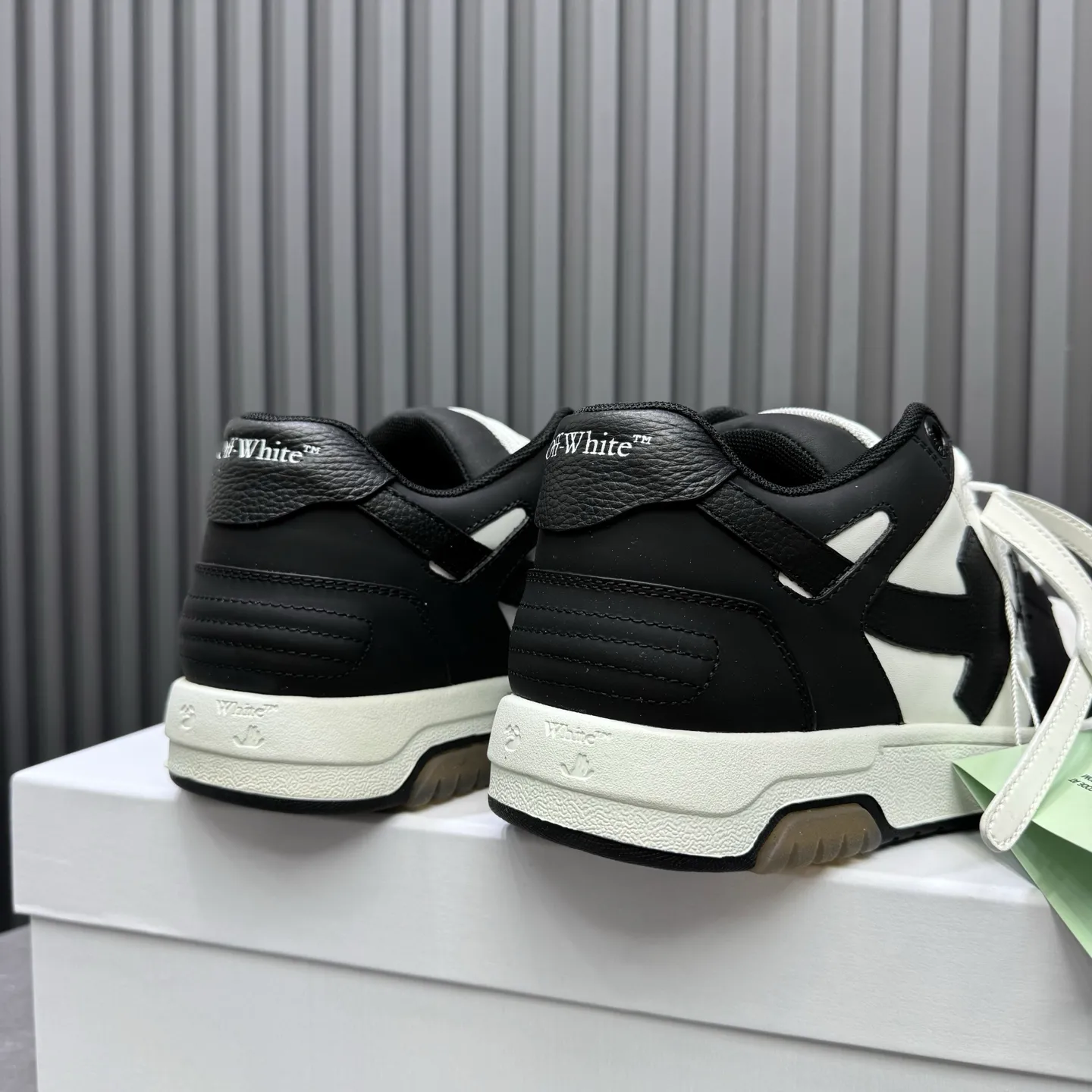 P620 OFF WHITE⚡️Couple model⚡️35-40 women’s model 39-46 men’s model